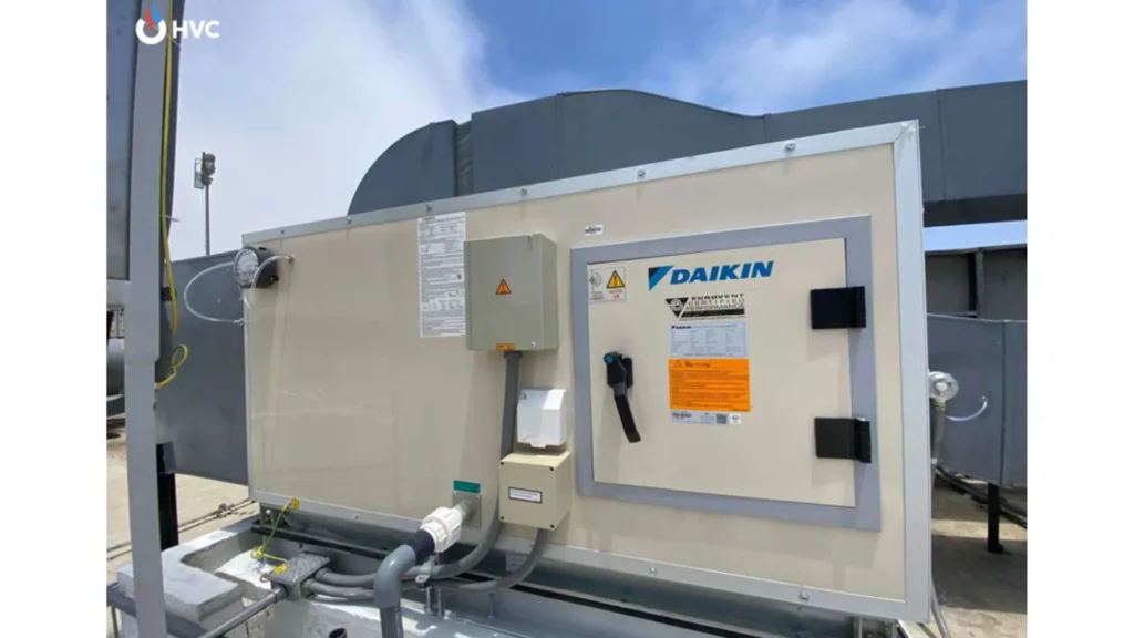 HVC instala UMAs Daikin en UPC