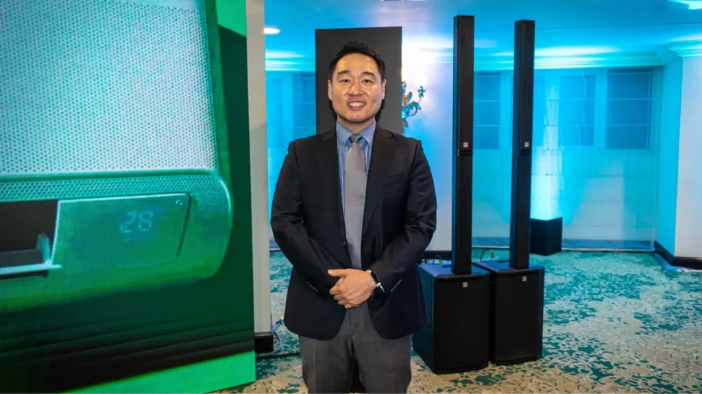 Don Huan Kim, Business Manager de Samsung Perú